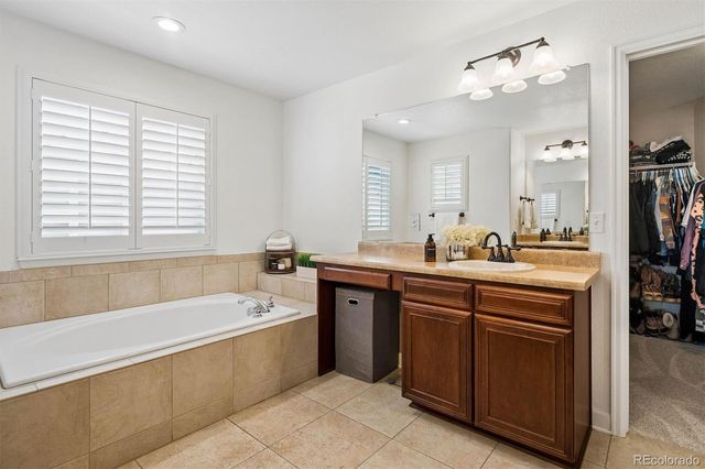 7694 S Eaton Park Court, Aurora, CO 80016