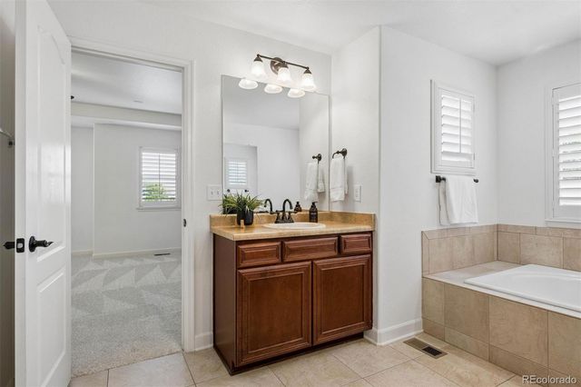 7694 S Eaton Park Court, Aurora, CO 80016