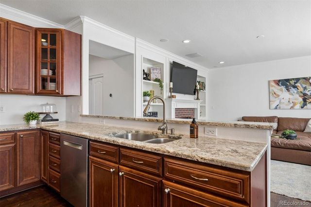 7694 S Eaton Park Court, Aurora, CO 80016