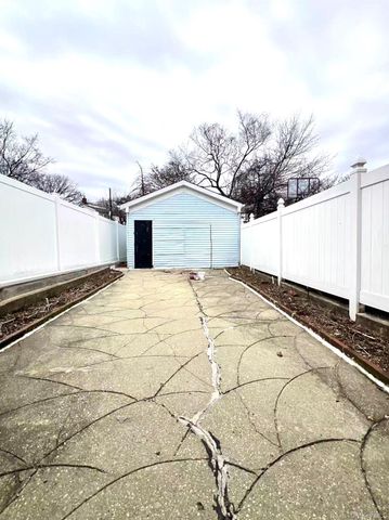 94-27 43rd Avenue, Elmhurst, NY 11373