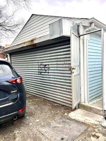 94-27 43rd Avenue, Elmhurst, NY 11373