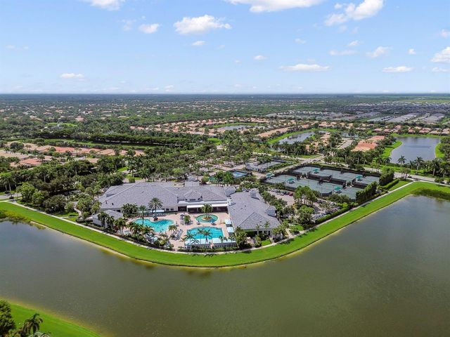 10540 Whitewind Circle, Boynton Beach, FL 33473
