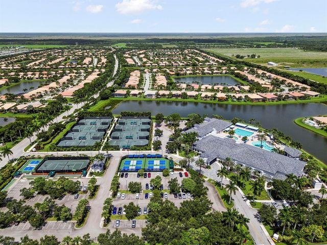 10540 Whitewind Circle, Boynton Beach, FL 33473