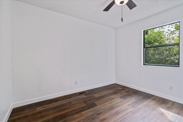 426 S Thayer Avenue, West Plains, MO 65775