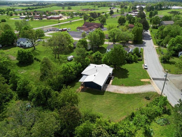 426 S Thayer Avenue, West Plains, MO 65775