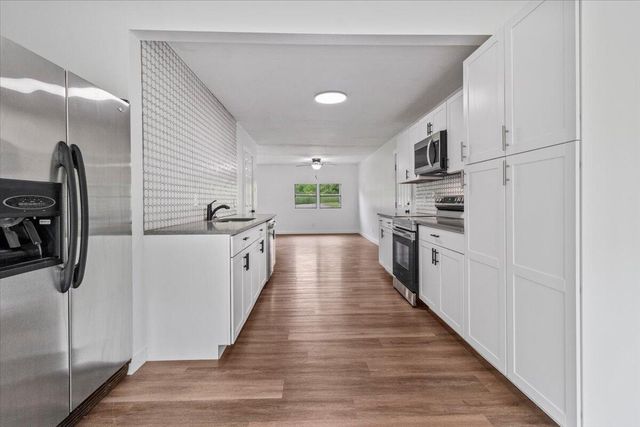 426 S Thayer Avenue, West Plains, MO 65775