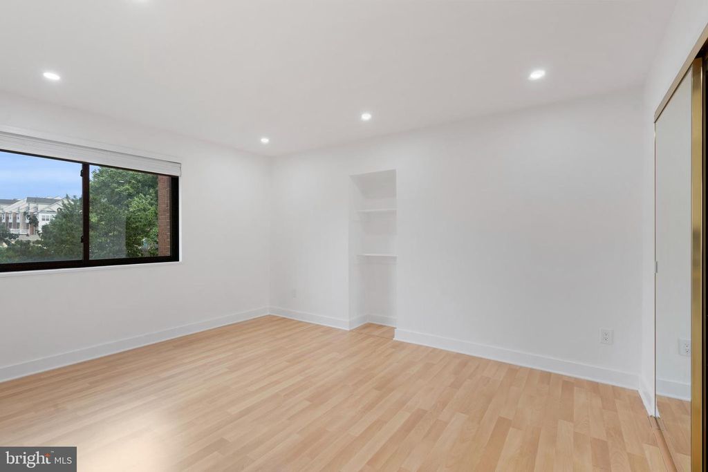 1931 N CLEVELAND ST #207, Arlington, VA 22201