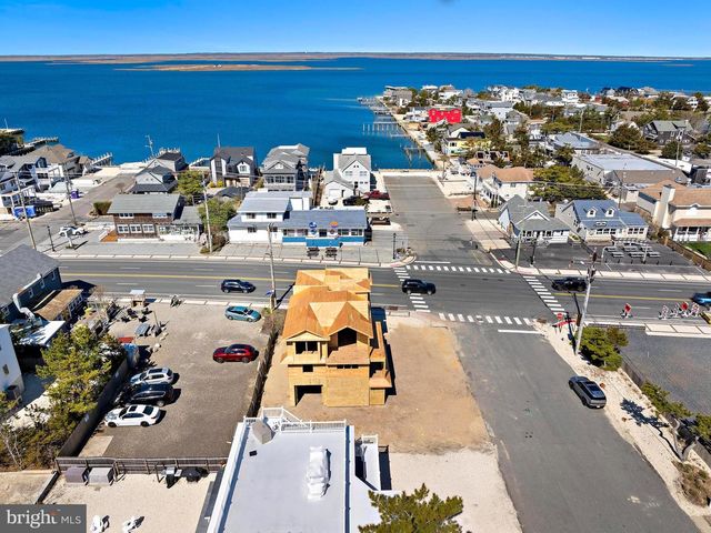 2 E 79TH ST, Harvey Cedars, NJ 08008