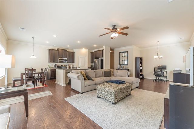 129 Village Trail, Woodstock, GA 30188