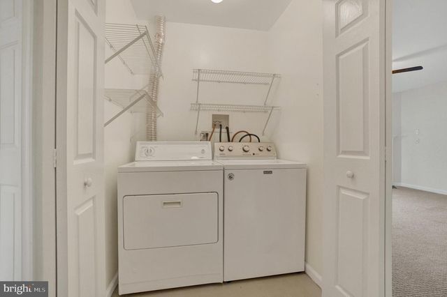 2845 TONYS DR, York, PA 17408