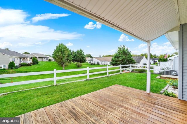 2845 TONYS DR, York, PA 17408