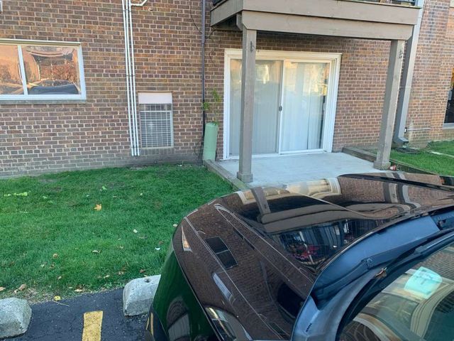 2301 Beau Monde Lane 104, Lisle, IL 60532