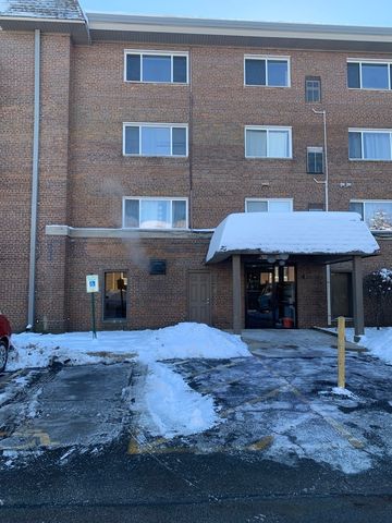 2301 Beau Monde Lane 104, Lisle, IL 60532