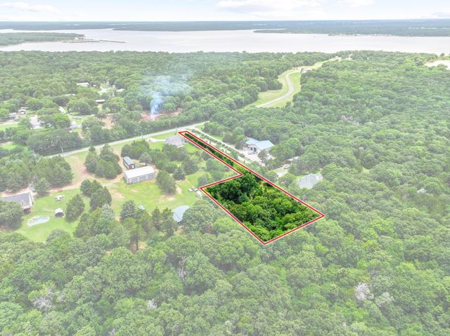 207 Paradise Park Road, Pottsboro, TX 75076