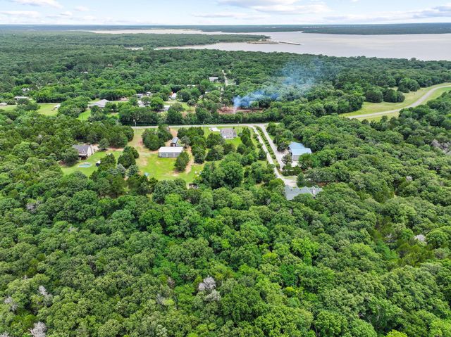 207 Paradise Park Road, Pottsboro, TX 75076