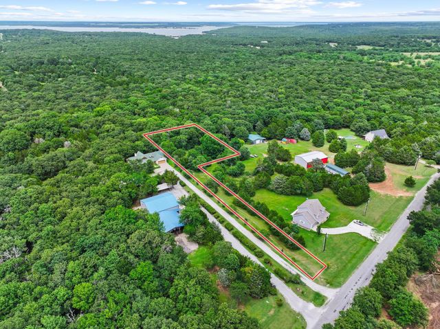 207 Paradise Park Road, Pottsboro, TX 75076