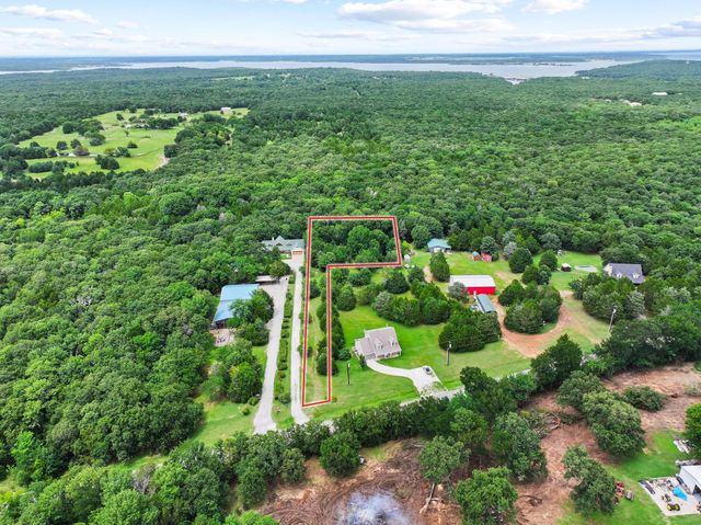 207 Paradise Park Road, Pottsboro, TX 75076
