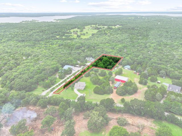 207 Paradise Park Road, Pottsboro, TX 75076