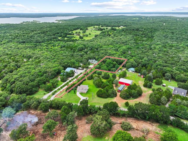 207 Paradise Park Road, Pottsboro, TX 75076