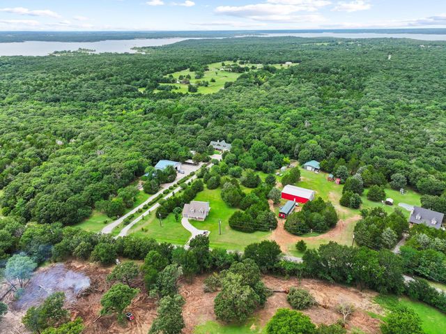 207 Paradise Park Road, Pottsboro, TX 75076