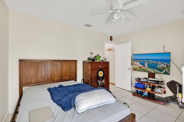 557 SW Halkell Avenue, Port St. Lucie, FL 34953