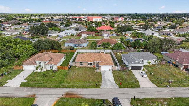 557 SW Halkell Avenue, Port St. Lucie, FL 34953