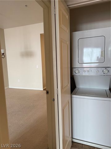 39 East Agate Avenue 304, Las Vegas, NV 89123