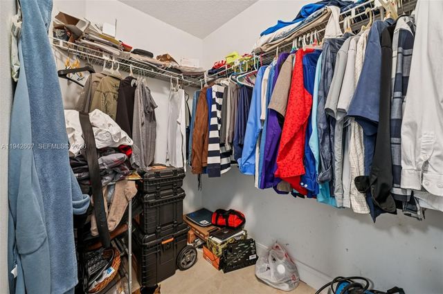 12878 N 77th Pl N, West Palm Beach, FL 33412