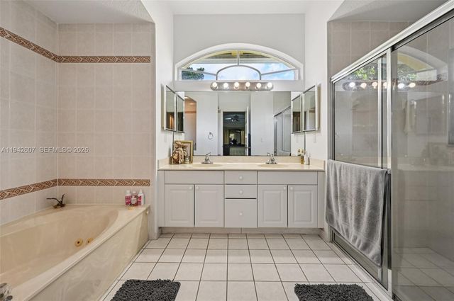 12878 N 77th Pl N, West Palm Beach, FL 33412