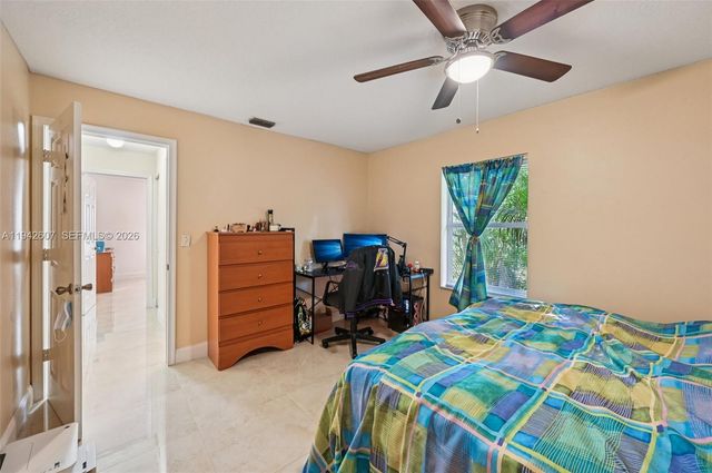 12878 N 77th Pl N, West Palm Beach, FL 33412