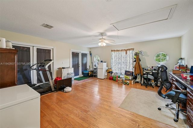 12878 N 77th Pl N, West Palm Beach, FL 33412