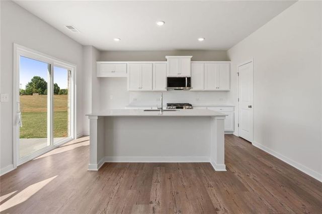 329 EARNSHAW Avenue, Mcdonough, GA 30253