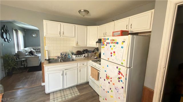 20706 Raymond Street, Maple Heights, OH 44137
