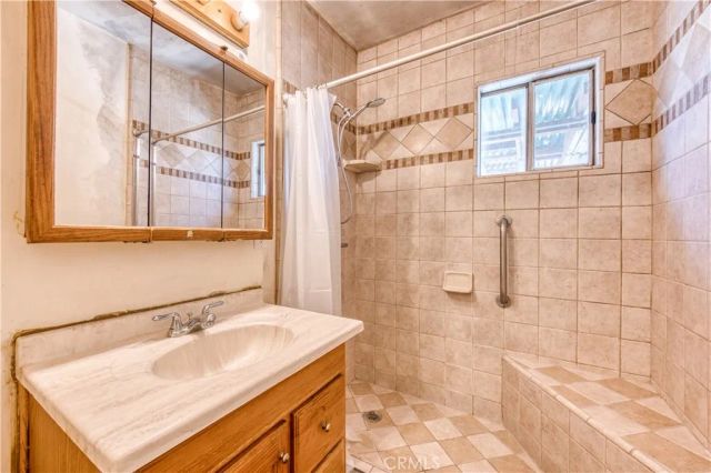 2205 W 7th, Santa Ana, CA 92703