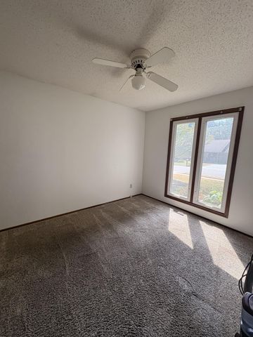 1327 W Riverside Street, Springfield, MO 65807