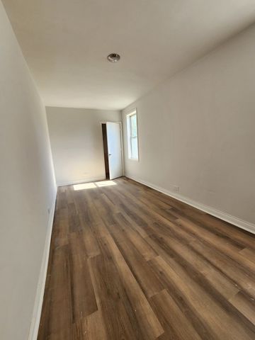 8900 S Normal Avenue, Chicago, IL 60620