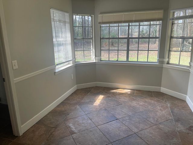 229 Sam Rayburn Dr., Hattiesburg, MS 39402