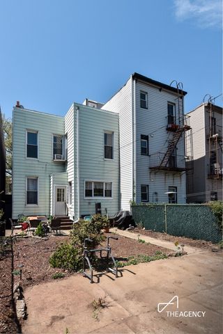 48 HAUSMAN Street, New York City, NY 11222