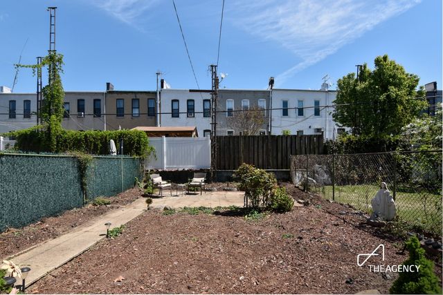 48 HAUSMAN Street, New York City, NY 11222