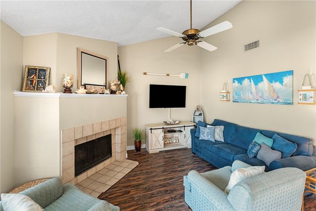 14434 E Cabana St 317, Corpus Christi, TX 78418