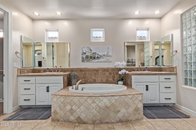 8566 E ANGEL SPIRIT Drive, Scottsdale, AZ 85255