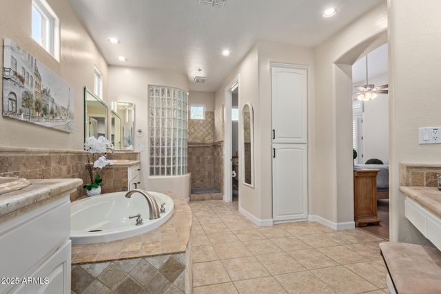 8566 E ANGEL SPIRIT Drive, Scottsdale, AZ 85255
