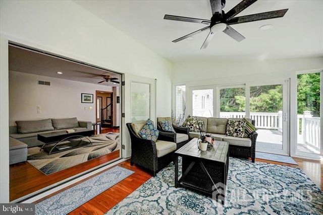 3 Leshin Lane, Hightstown, NJ 08520