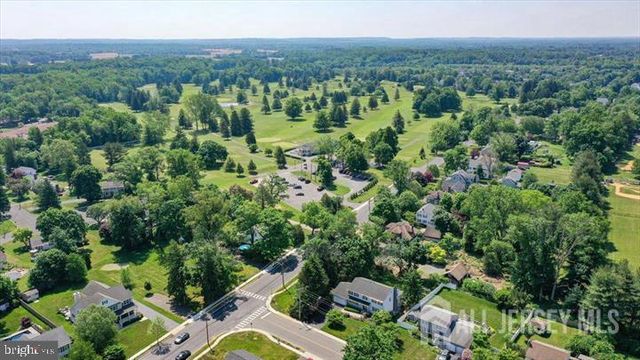 3 Leshin Lane, Hightstown, NJ 08520