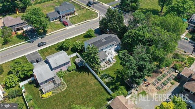 3 Leshin Lane, Hightstown, NJ 08520