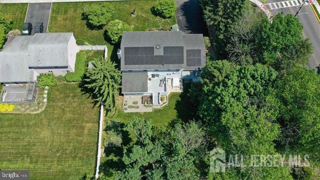 3 Leshin Lane, Hightstown, NJ 08520