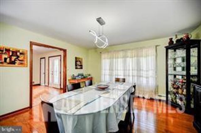 3 Leshin Lane, Hightstown, NJ 08520