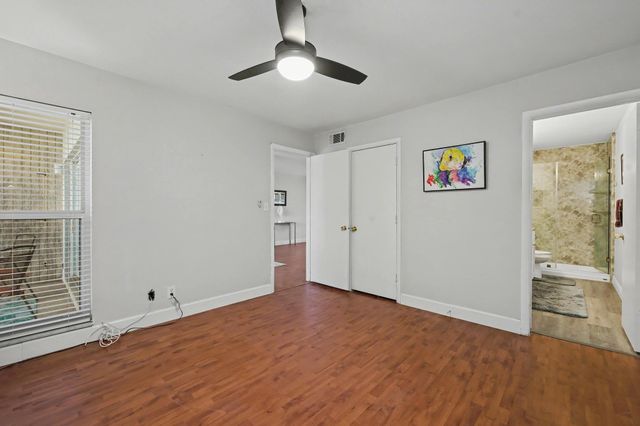 3000 NE 16th Ave 305, Oakland Park, FL 33334