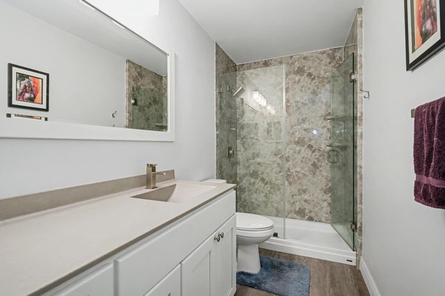 3000 NE 16th Ave 305, Oakland Park, FL 33334