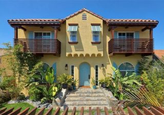 4537 St Elmo, Los Angeles, CA 90019